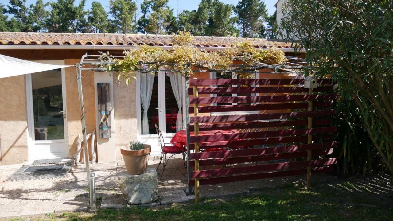 Mas Maurane - Les Lavandes Aux Portes D'Arles Apartman Tarascon Kültér fotó