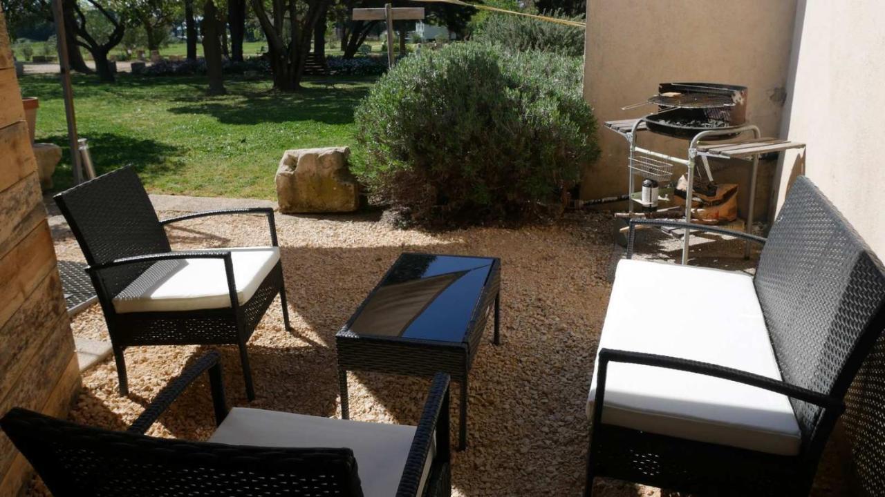 Mas Maurane - Les Lavandes Aux Portes D'Arles Apartman Tarascon Kültér fotó