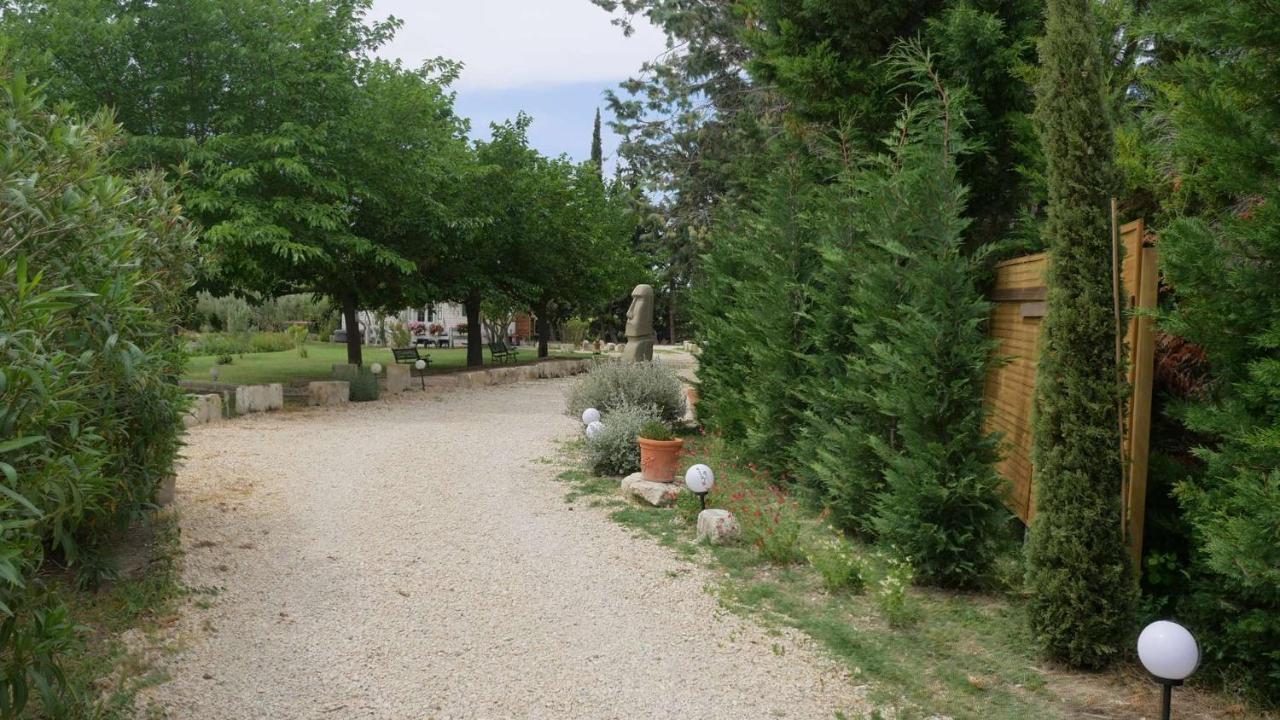 Mas Maurane - Les Lavandes Aux Portes D'Arles Apartman Tarascon Kültér fotó